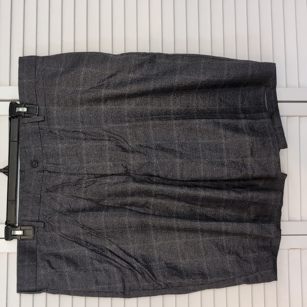 Pro Tour Cool Play Golf Plaid Grays Shorts Mens Size 40 Flat Front